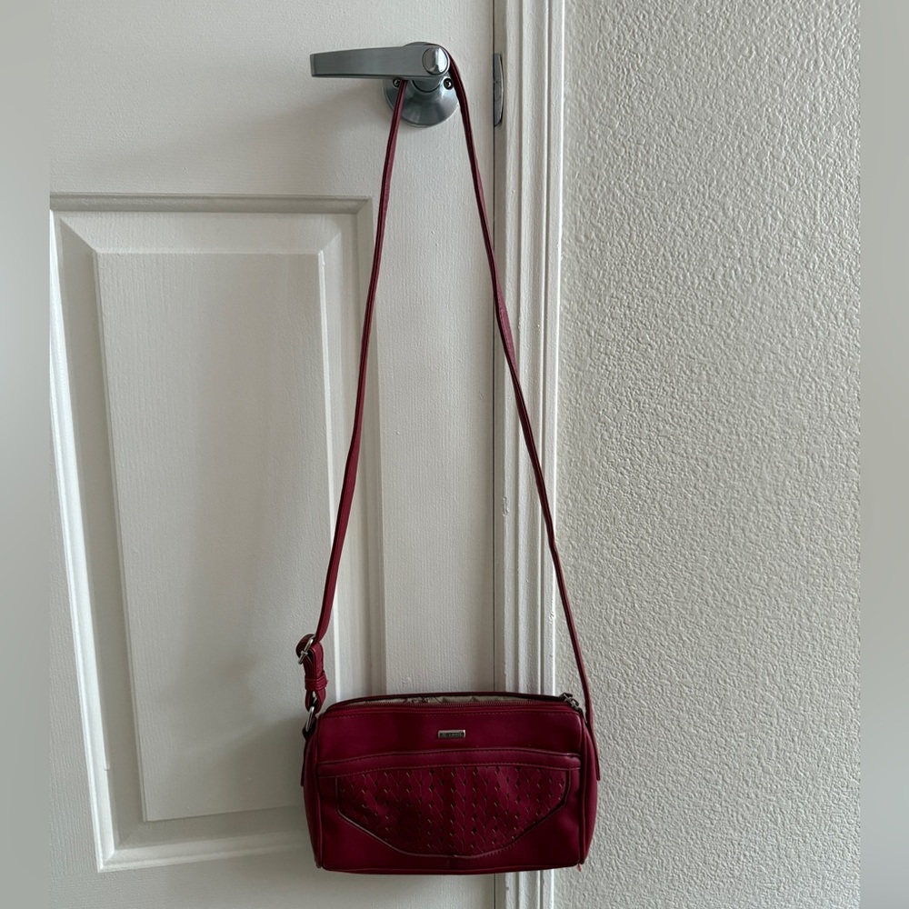 burgundy shoulder bag